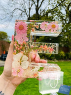 🌸Lampe de nuit artisanale en résine florale