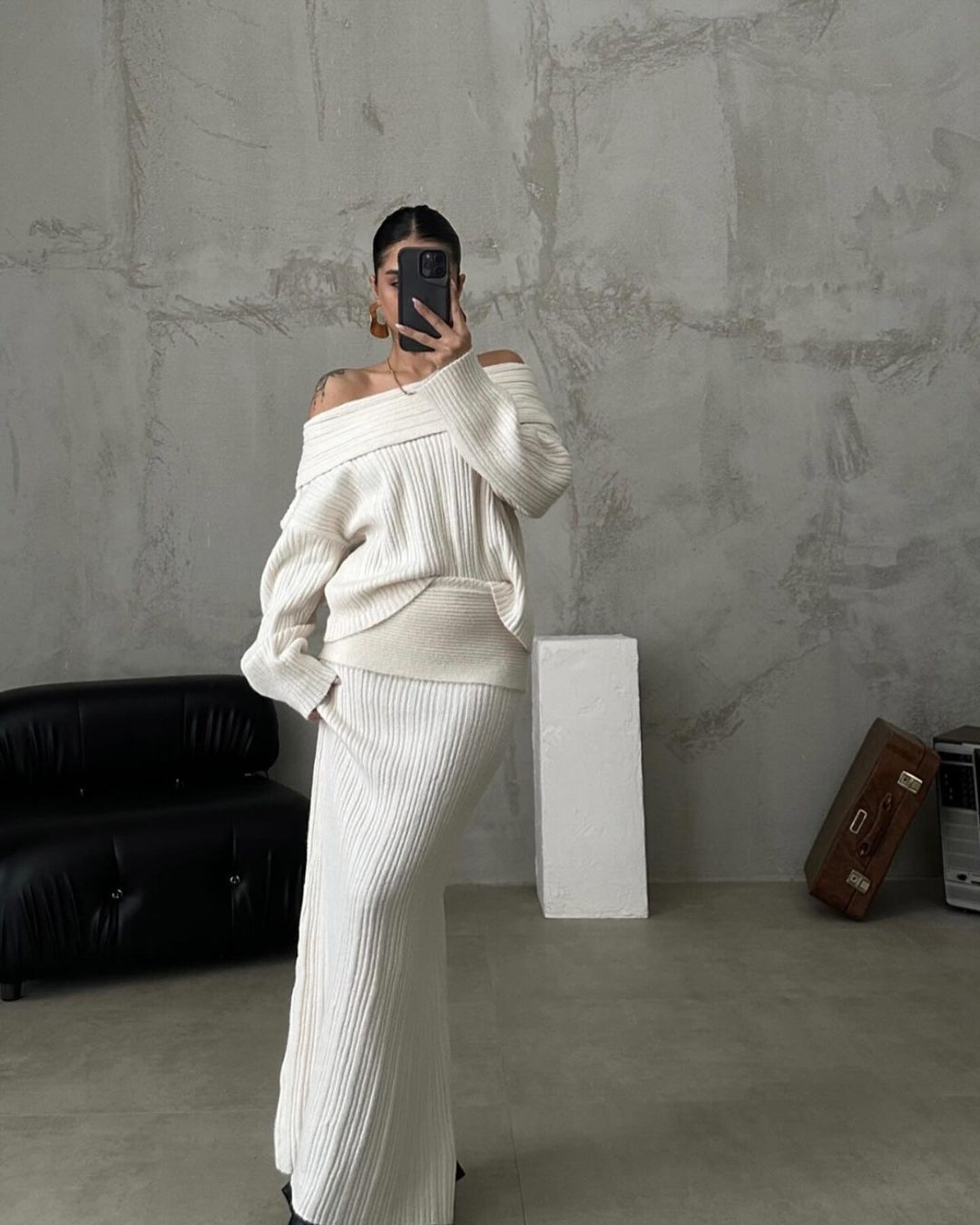 Ensemble Pull épaules dénudées & jupe longue slim