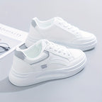 Baskets blanches chic confort léger