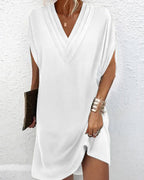 Zéphyrine - Robe Élégante À Manches Fendues Et Coupe Fluide Monochrome