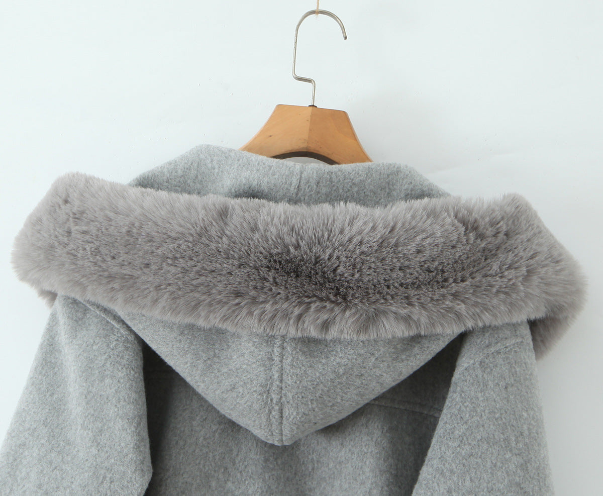 Manteau en laine à capuche FurPatch