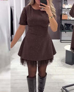 Camille™ – Mini-robe élégante au confort scintillant