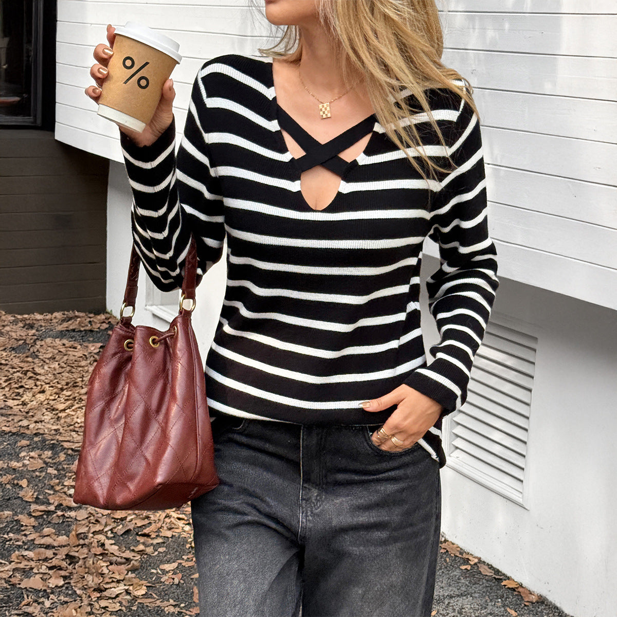 Pull Col V à Rayures & Bretelles Croisées