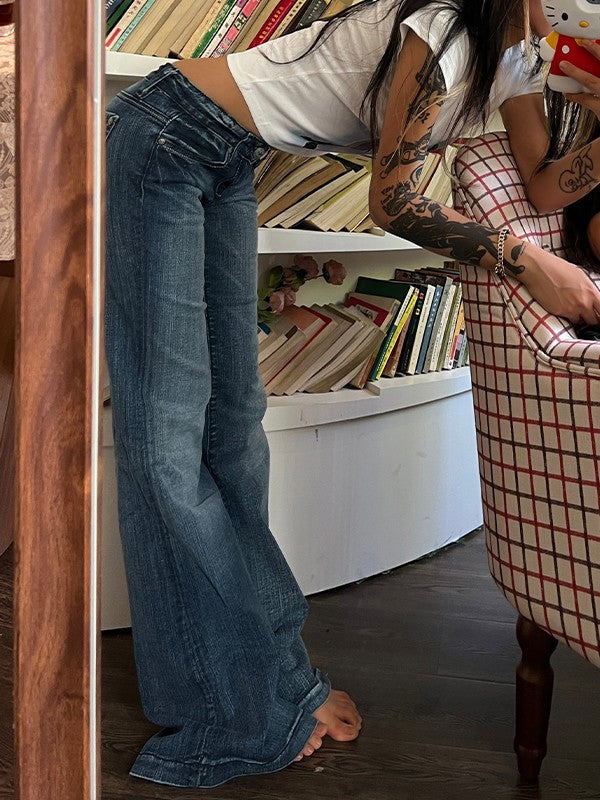 Jean Évasé en Denim Tendance pour Printemps