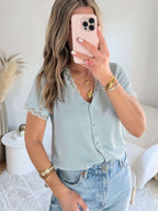 Blouse bleu vert détail dentelle