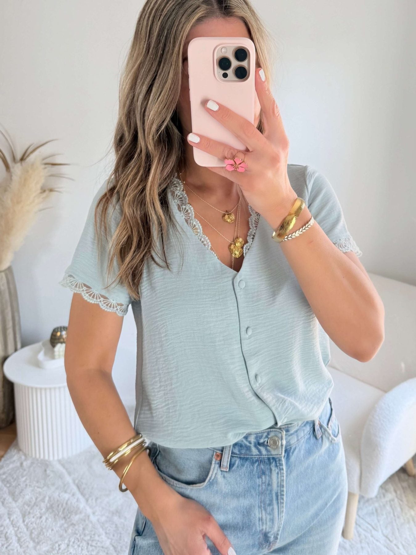 Blouse bleu vert détail dentelle