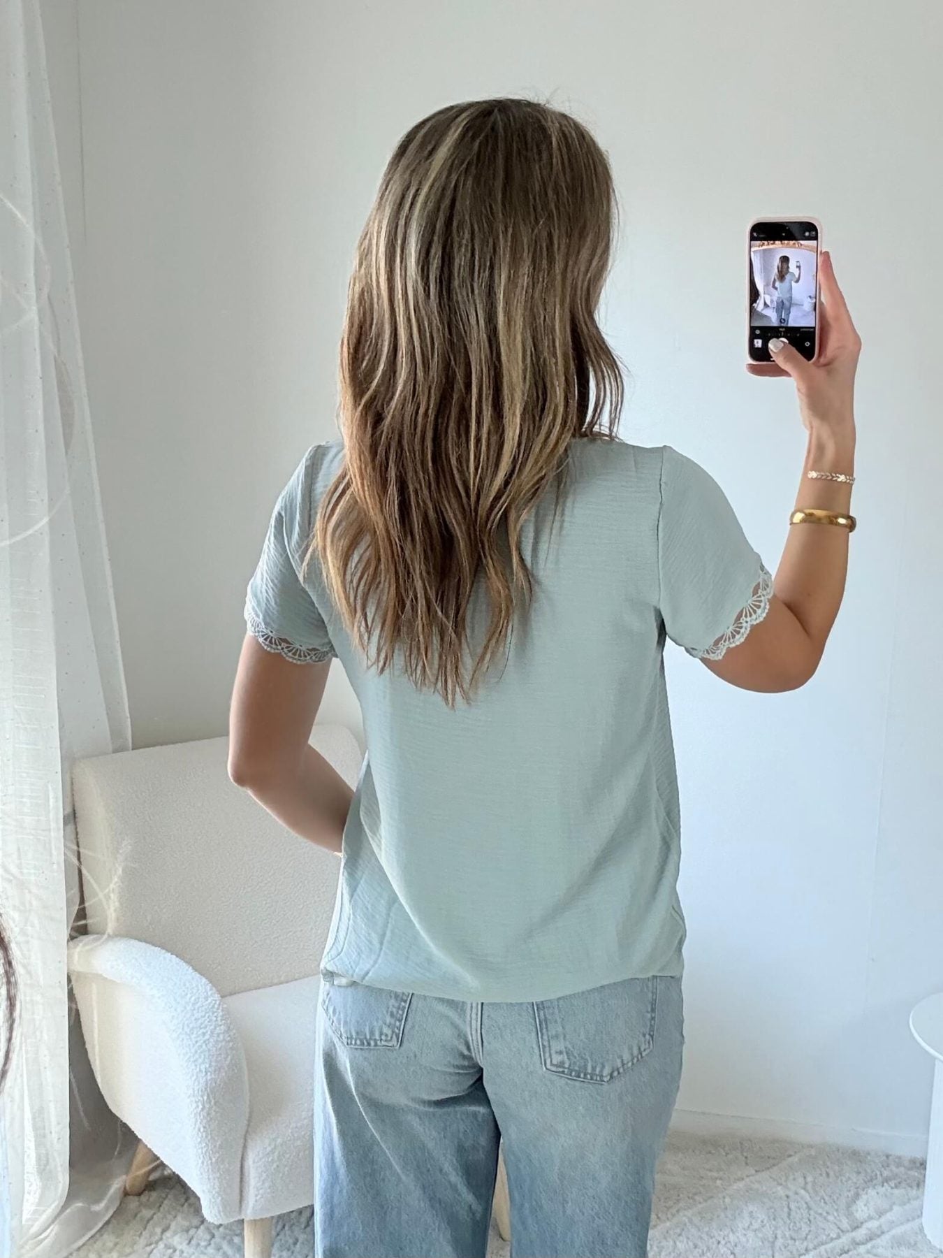 Blouse bleu vert détail dentelle