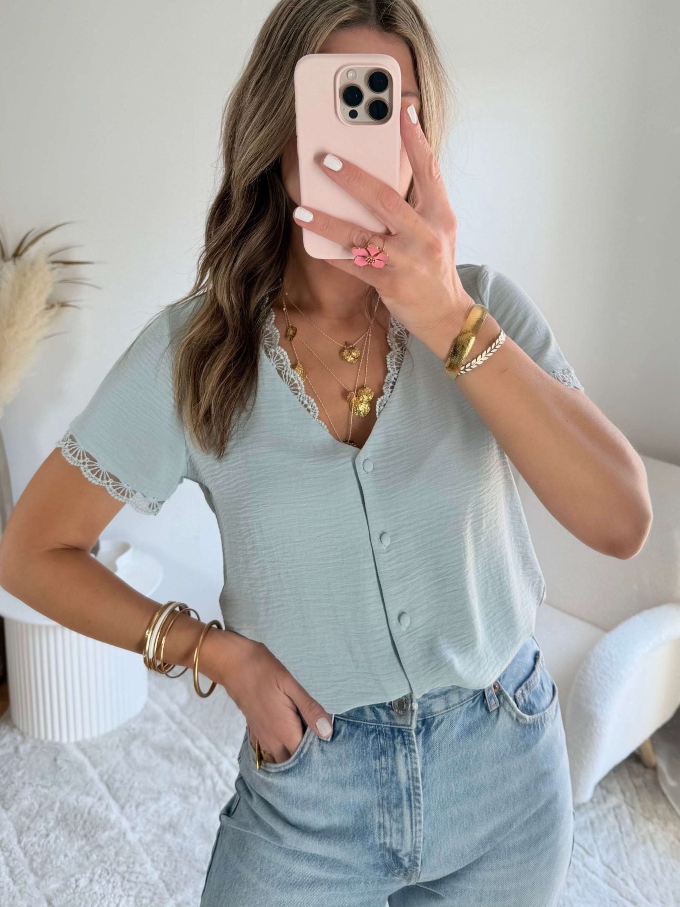Blouse bleu vert détail dentelle