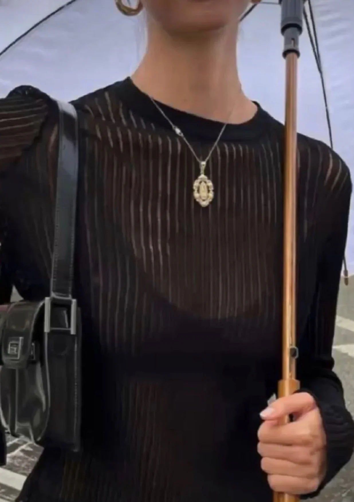 Erika | Haut en Laine Transparente Tendance Éclatant