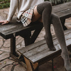 Terre Au-Delà Du Genou - Set of 2 Pairs