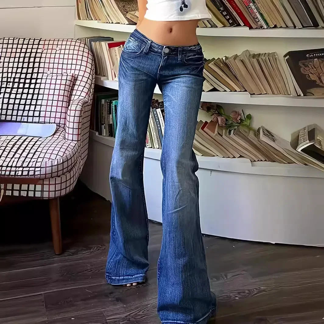 Jean Évasé en Denim Tendance pour Printemps
