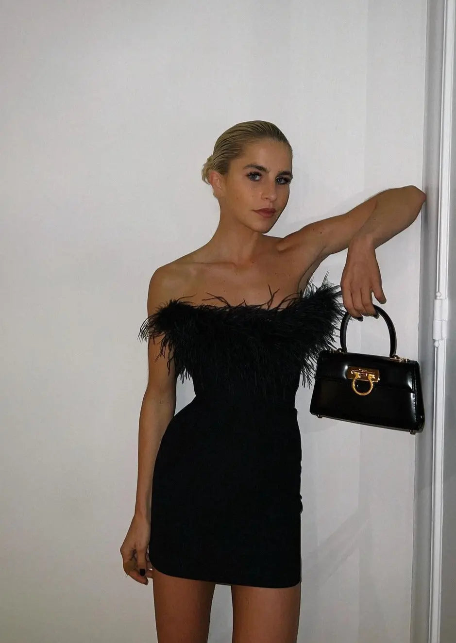 Emma | Robe Mini Élégante Noire Tendance Élégant
