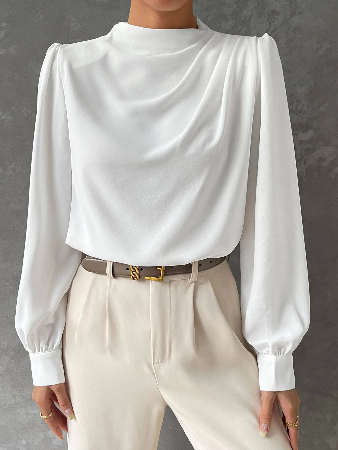 Élodie | Blouse Élégante à Manches Évêque Tendance Chic
