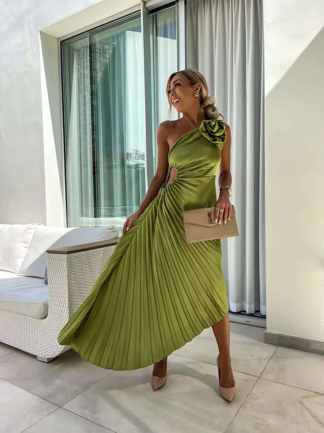 Claire | Robe Midi de Soirée Plissée Tendance Élégante