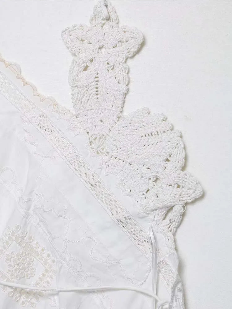 Emma | Top Halter en Dentelle Tendance Élégant