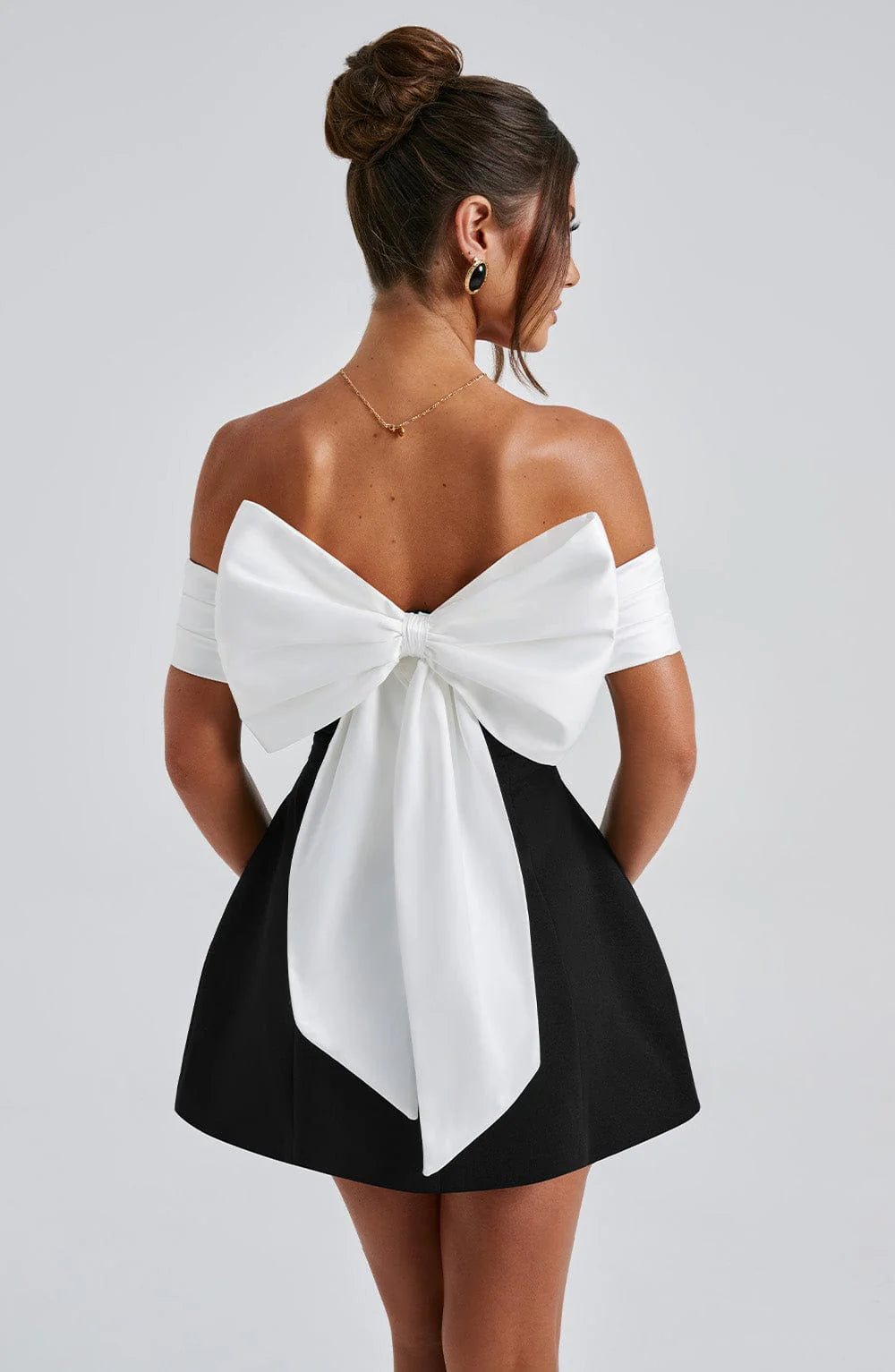 Emma | Robe Mini de Soirée Noir Tendance Élégant