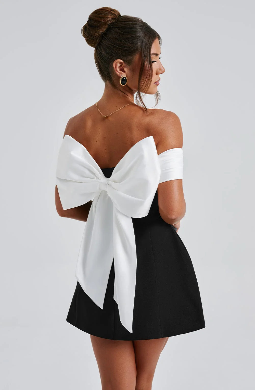 Emma | Robe Mini de Soirée Noir Tendance Élégant