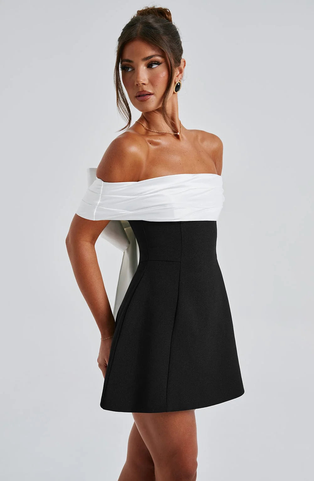 Emma | Robe Mini de Soirée Noir Tendance Élégant