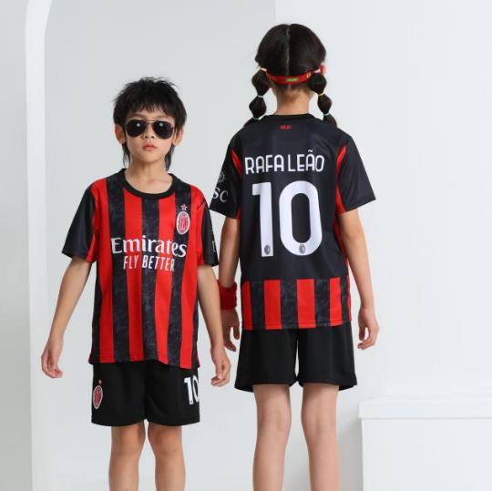 Maillot de Foot Enfant - Maillot et Short - Tendance