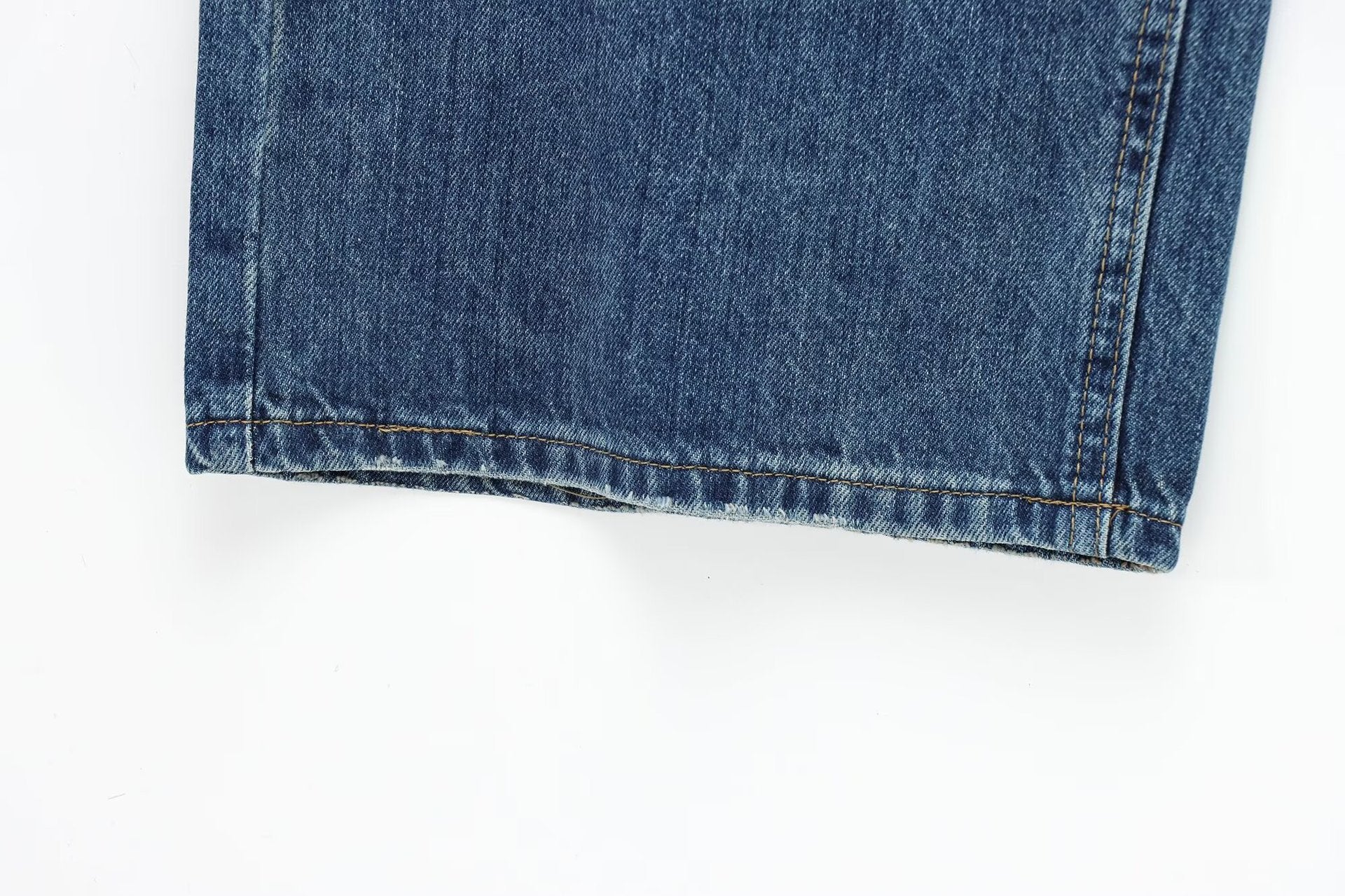 Jean Large Taille Asymétrique à Boutons Salia