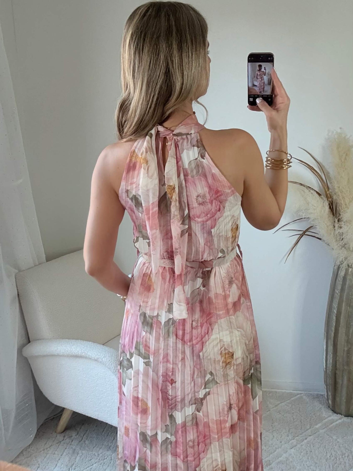 Robe longue plissée rose Capucine