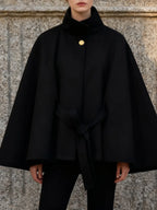 Cape Ceinturé Élégante à Col Montant