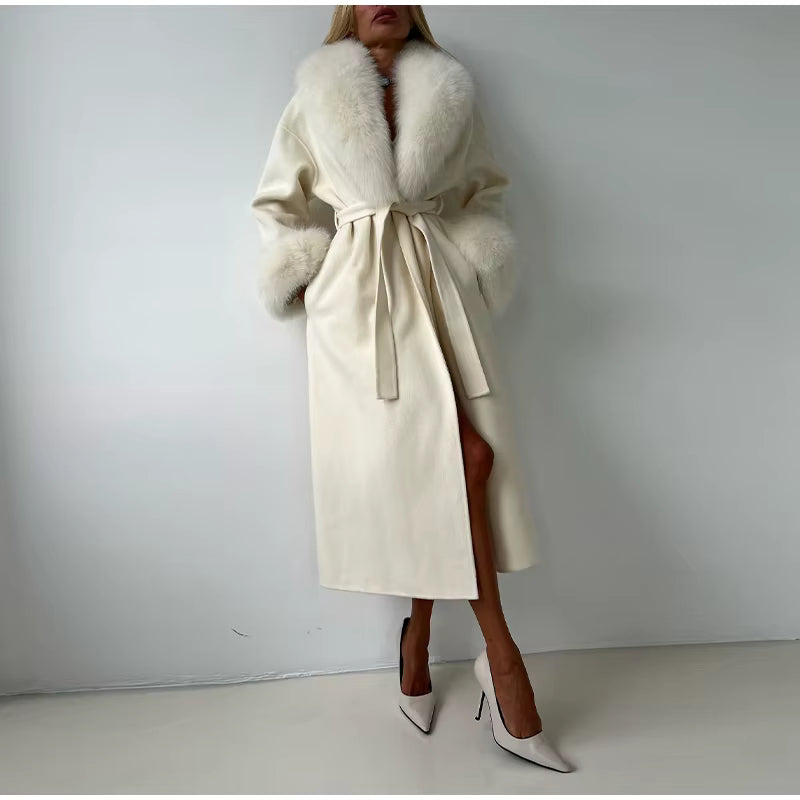 Manteau Long White Fur Chic™