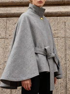 Cape Ceinturé Élégante à Col Montant