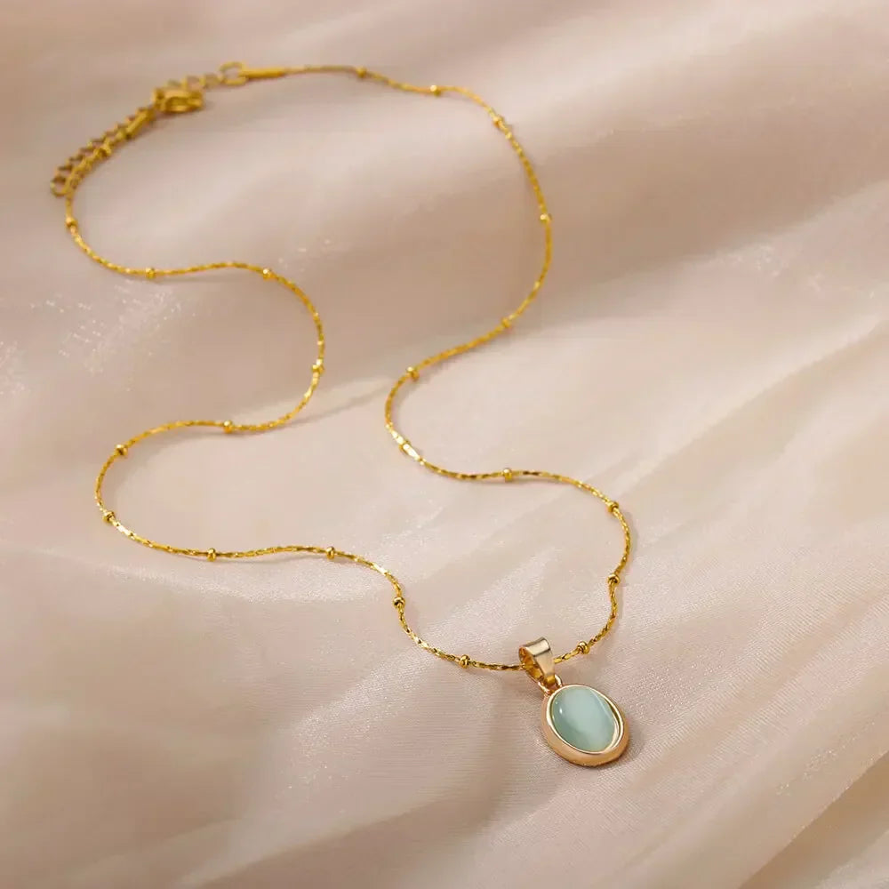 Collier Pendentif Goutte d’Eau en Opale en Acier Inoxydable Doré Chic