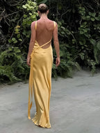 Clara | Robe Maxi Satin Jaune Tendance Élégant