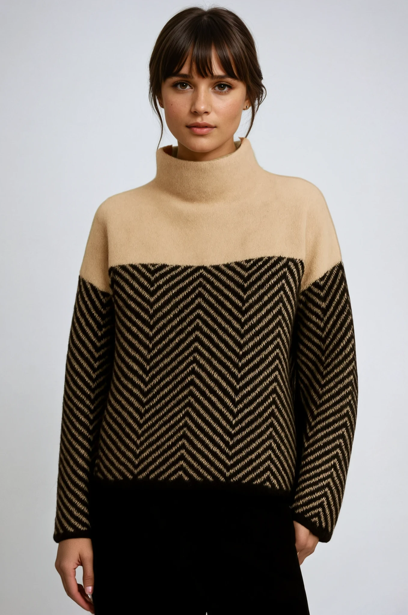 Émilie | Pull Col Roulé Chevron Tendance Éclatant