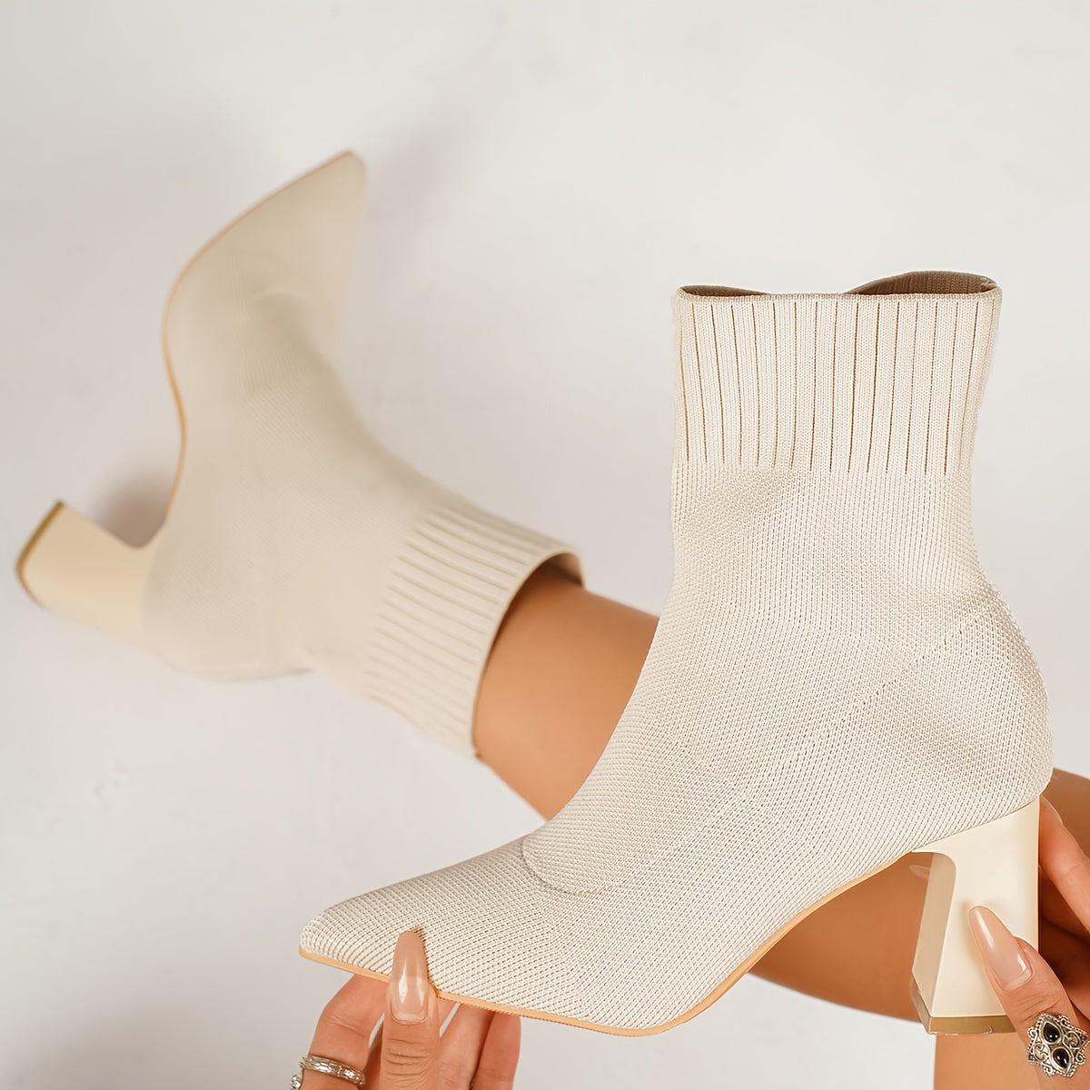 Juliette | Bottines Élégantes à Bout Pointu & Talon Carré
